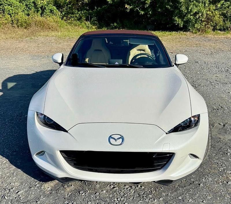 Weiß Gebraucht 2018 Mazda MX5 Edition Cabrio | 21.000 € (Fairer Preis) - Bild 1/4