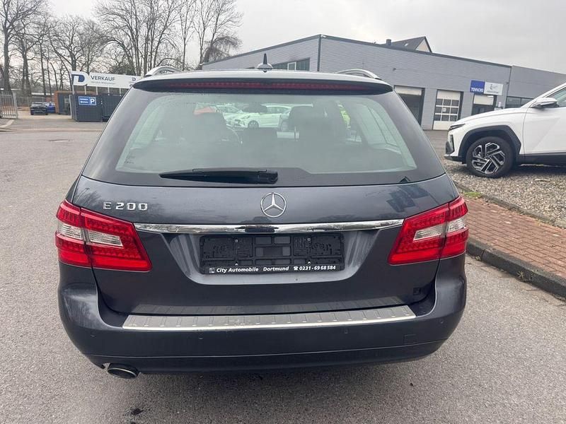 Gebraucht Mercedes 200 Elegance 184 PS (135 kW) 2013 Limousine