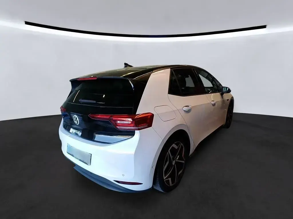 Gebraucht VW ID.3 Pro Performance 150 kW (204 PS) 2023 Weiß Kleinwagen