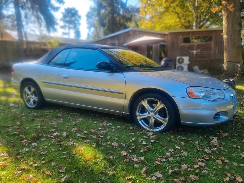 Silber Gebraucht 2007 Chrysler Sebring Cabriolet Cabrio | 2.999 € - Bild 1/4