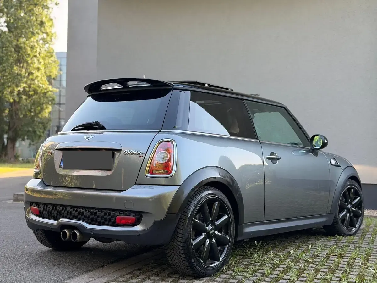 Gebraucht Mini Cooper S Sport 174 PS (127 kW) 2010 Grau Kleinwagen