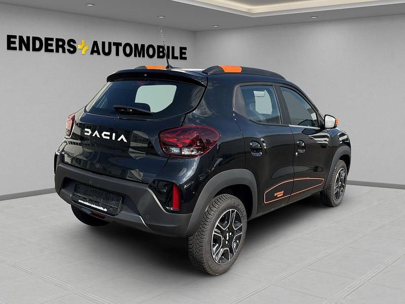 Gebraucht Dacia Spring Essentiel 47 kW (65 PS) 2023 Silber Kleinwagen