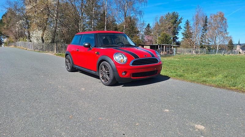 Second-hand Mini Cooper 75 CP (55 kW) 2009 Roșu Hatchback