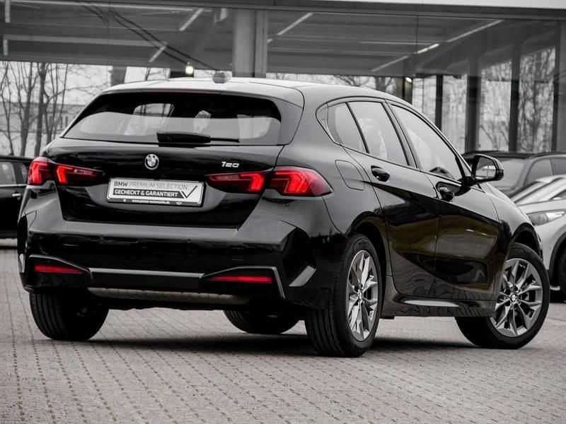 Gebraucht BMW 120 Shadowline 156 PS (114 kW) 2025 Schwarz Kleinwagen