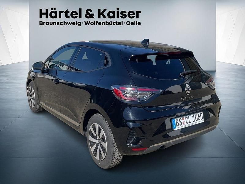 Gebraucht Renault Clio V 91 PS (66 kW) 2025 Schwarz Limousine