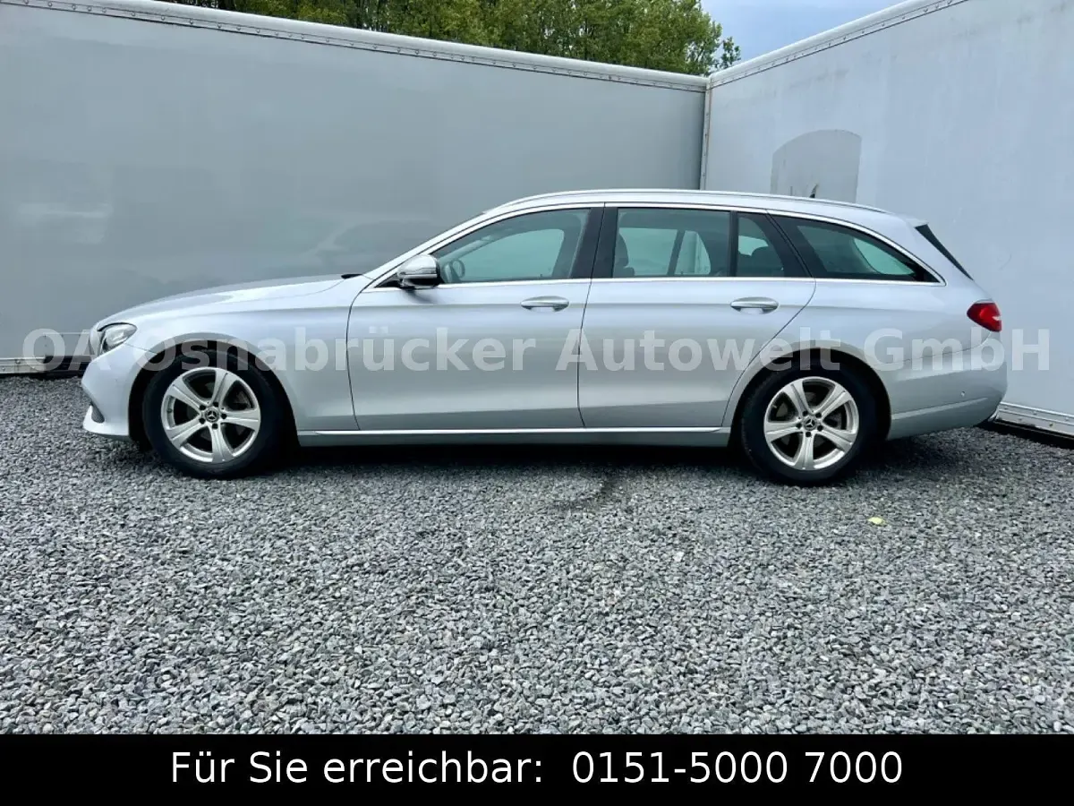 Gebraucht Mercedes E220 194 PS (142 kW) 2018 Silber Kombi