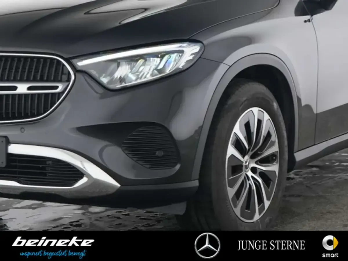 Gebraucht Mercedes GLC200 Avantgarde 204 PS (150 kW) 2025 Grau SUV