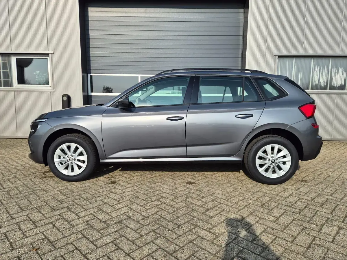 Neu Skoda Kamiq Selection 116 PS (85 kW) 2026 Graphit grau metallic SUV