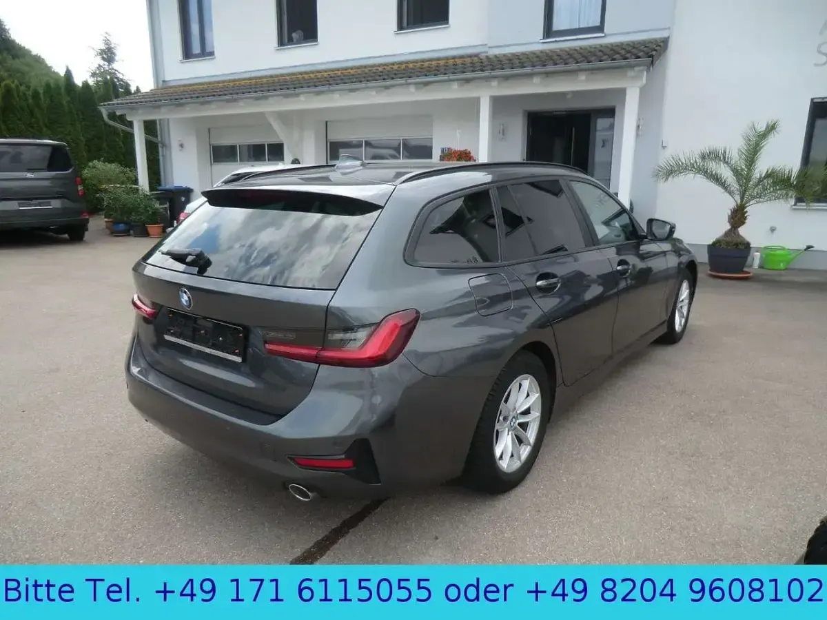 Gebraucht BMW 318 Advantage 150 PS (110 kW) 2022 Grau Kombi