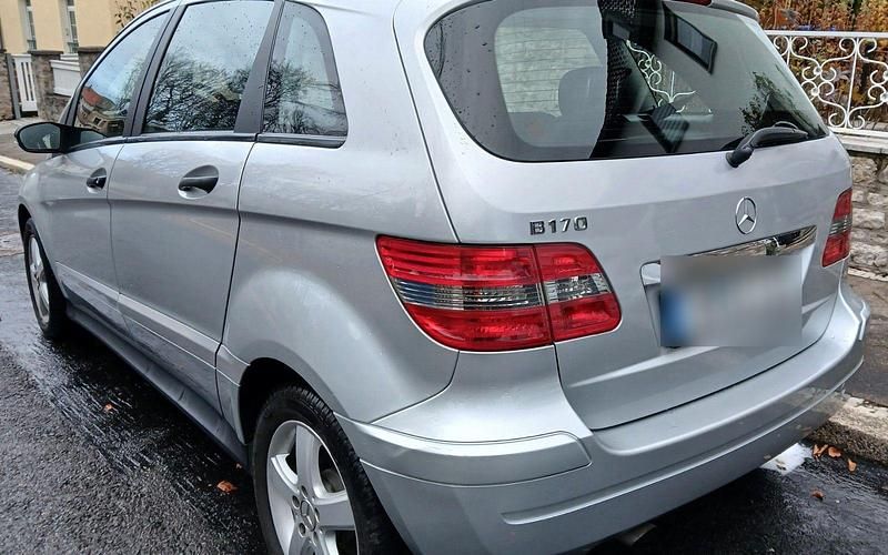 Gebraucht Mercedes B170 116 PS (85 kW) 2005 Silber Van / Kleinbus