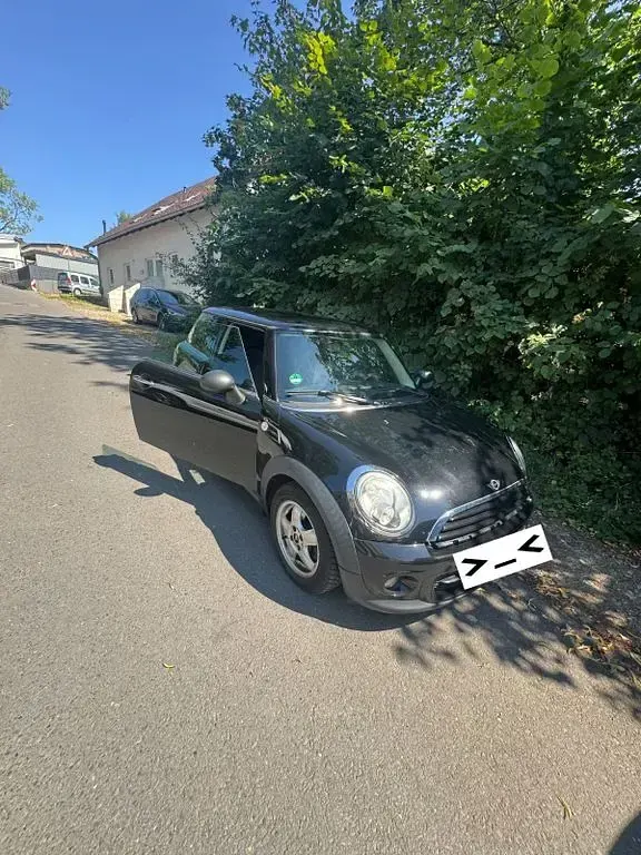 Gebraucht Mini ONE 75 PS (55 kW) 2010 Schwarz Kleinwagen