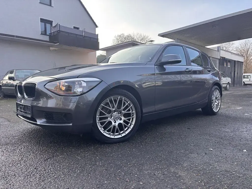 Gebraucht BMW 118 170 PS (125 kW) 2012 Schwarz Kleinwagen