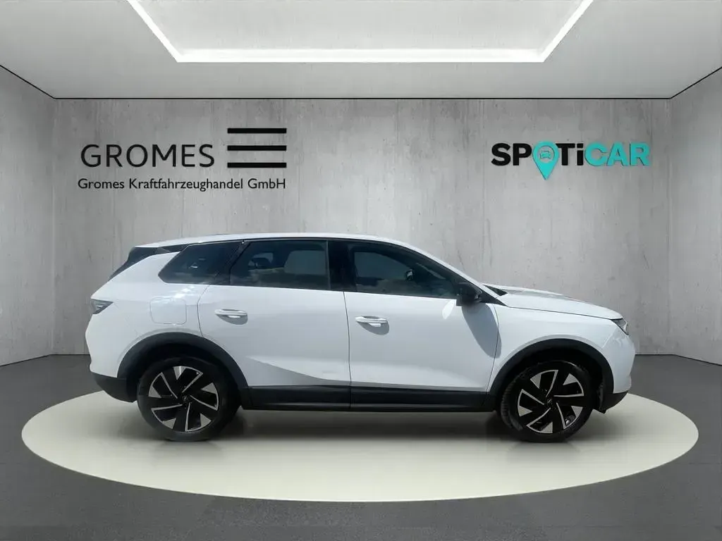 Gebraucht Opel Grandland X Edition 136 PS (100 kW) 2025 Jade weiß/arktis weiß SUV