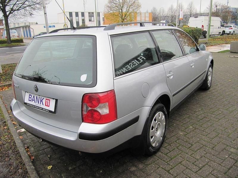 Gebraucht VW Passat 102 PS (75 kW) 2002 Silber Kombi