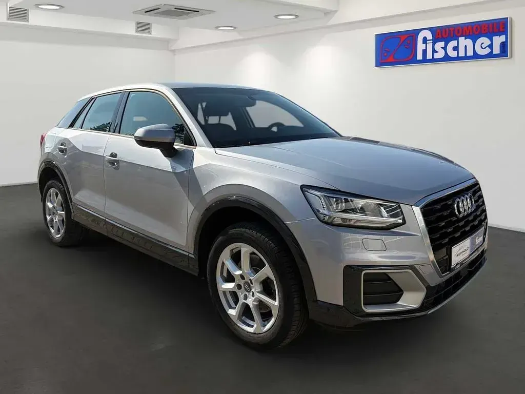 Używany Audi Q2 Design 150 KM (110 kW) 2018 Srebrny SUV