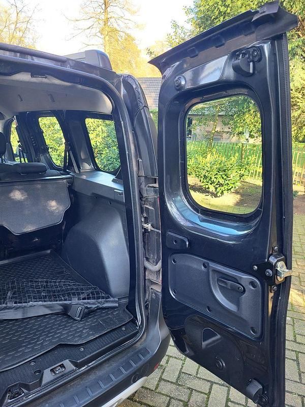 Gebraucht Dacia Dokker Stepway 131 PS (96 kW) 2020 Grau Van / Kleinbus