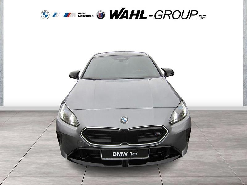 Neu BMW M135 Performance 300 PS (220 kW) 2025 Grau Kleinwagen