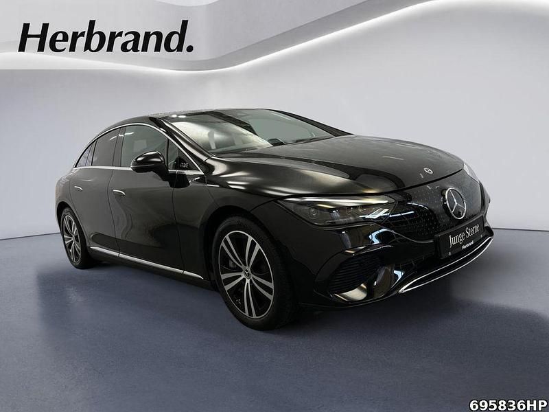 Gebraucht Mercedes EQE300 Electric Art 180 kW (245 PS) 2024 Unilack schwarz Limousine