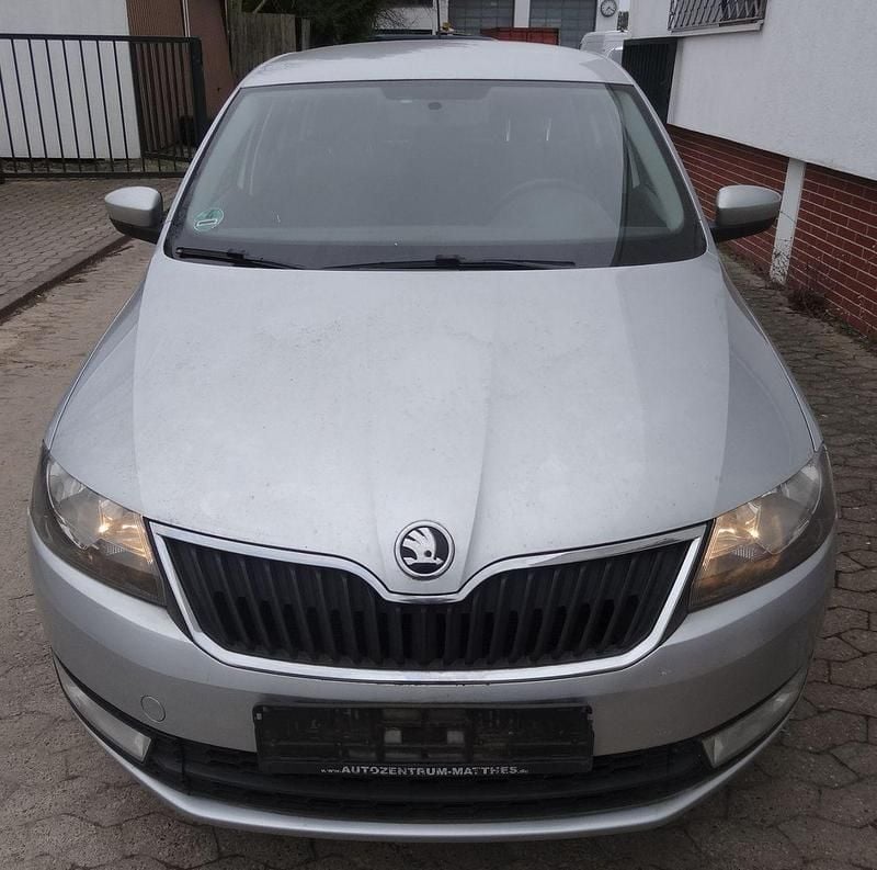 Gebraucht Skoda Rapid 90 PS (66 kW) 2015 Silber Kombi