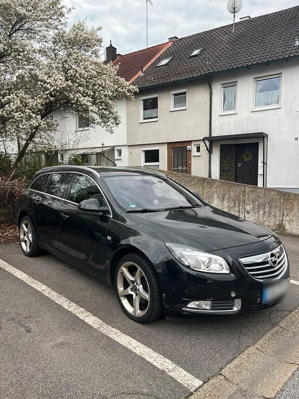 Gebraucht Opel Insignia 160 PS (117 kW) 2013 Schwarz Kombi