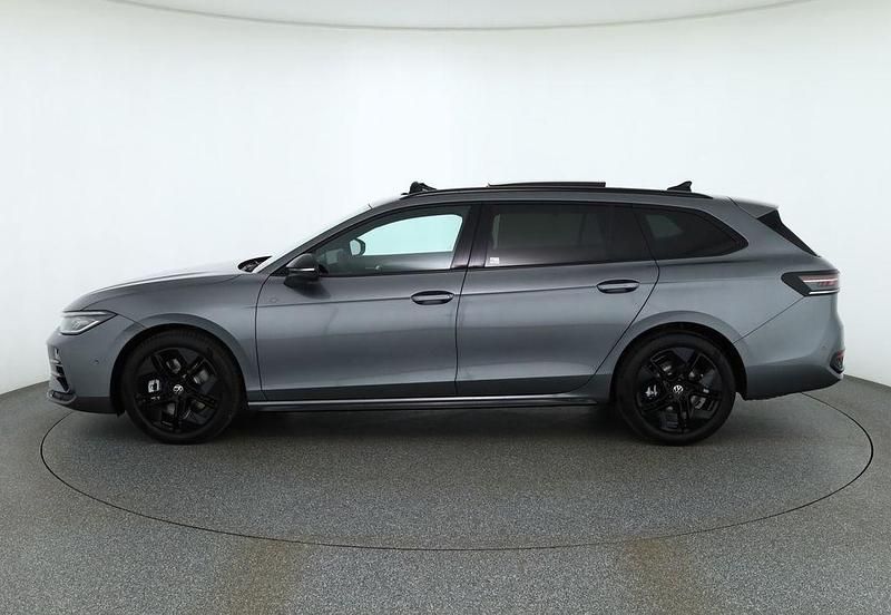Neu VW Passat R-line 265 PS (194 kW) 2026 Grau Kombi