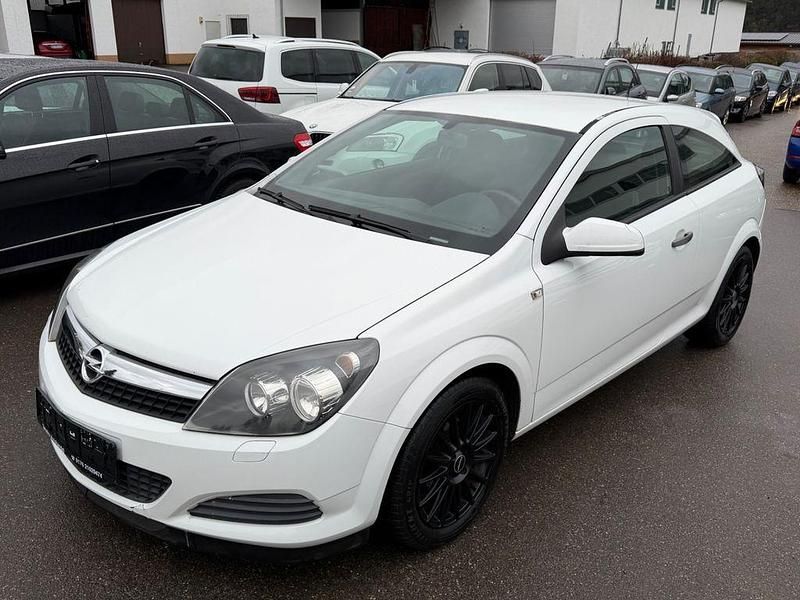 Gebraucht Opel Astra GTC Selection 90 PS (66 kW) 2009 Weiß Coupé
