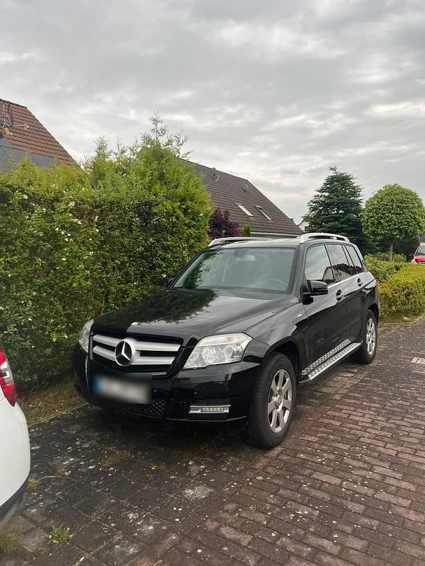 Schwarz Gebraucht 2011 Mercedes GLK220 SUV | 11.500 € (Teuer) - Bild 1/4