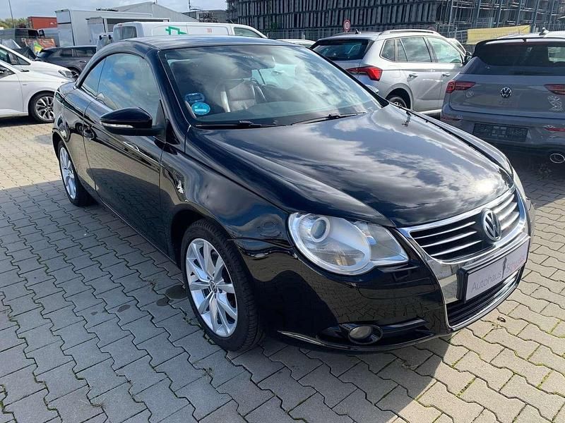 Gebraucht VW Eos 160 PS (117 kW) 2010 Deep black Cabrio