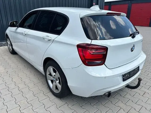 Gebraucht BMW 116 Advantage 136 PS (100 kW) 2013 Weiß Kleinwagen