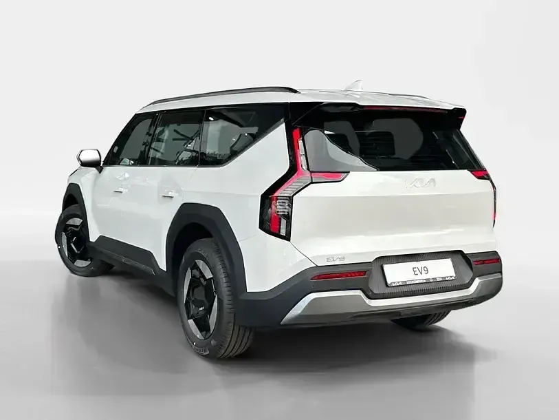 Gebraucht Kia EV9 Air 160 kW (218 PS) 2025 Snow white pearl SUV