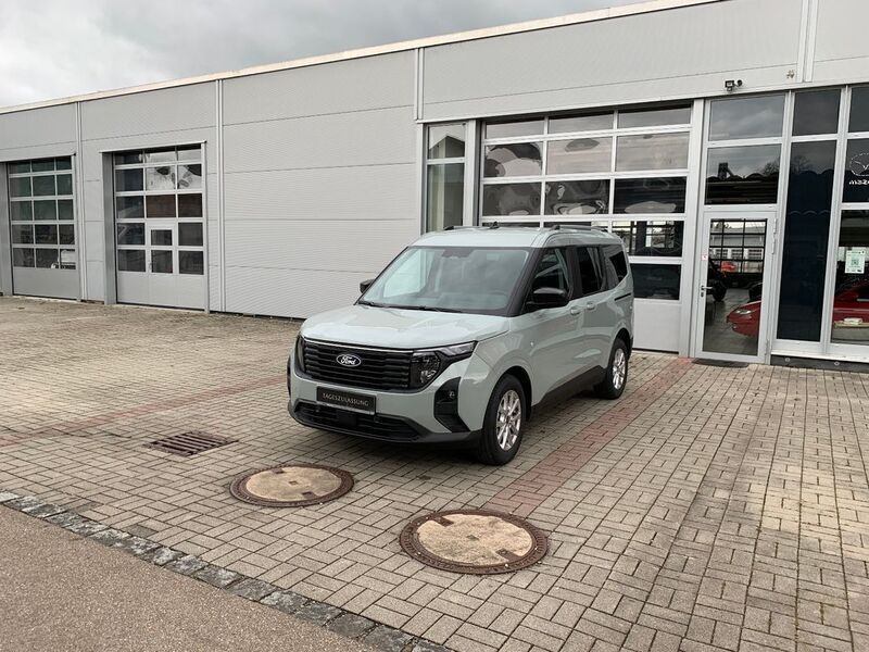 Grau Neu 2025 Ford Tourneo Courier Titanium Van / Kleinbus | 25.950 € (Guter Preis) - Bild 1/4