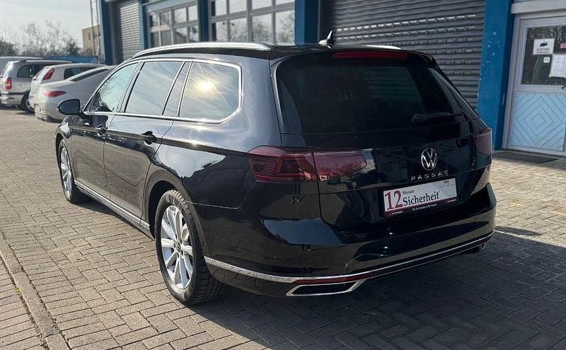 Używany VW Passat Elegance 150 KM (110 kW) 2021 Czarny Kombi