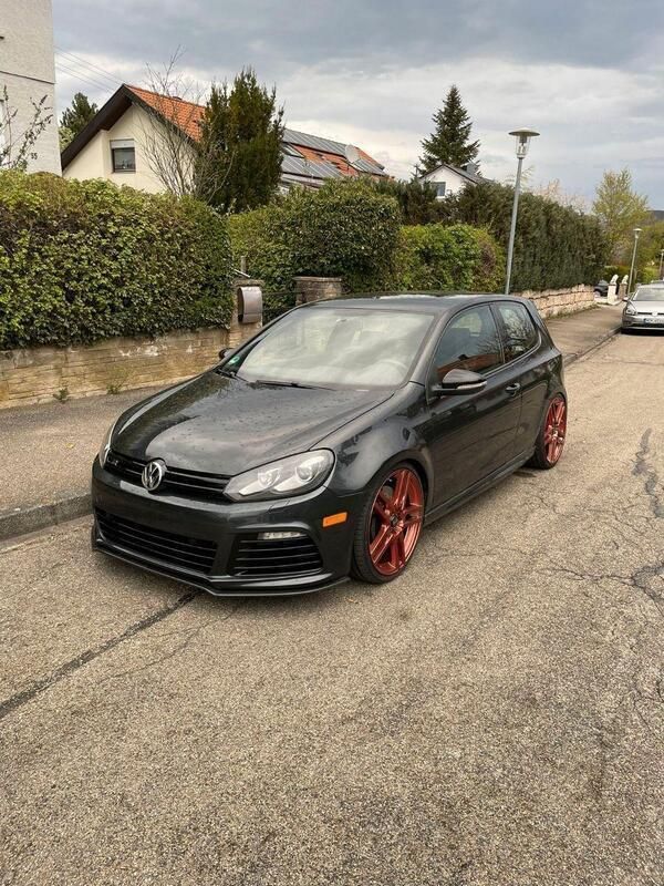Grau Gebraucht 2012 VW Golf VII R Limousine | 16.000 € (Etwas zu teuer) - Bild 1/4