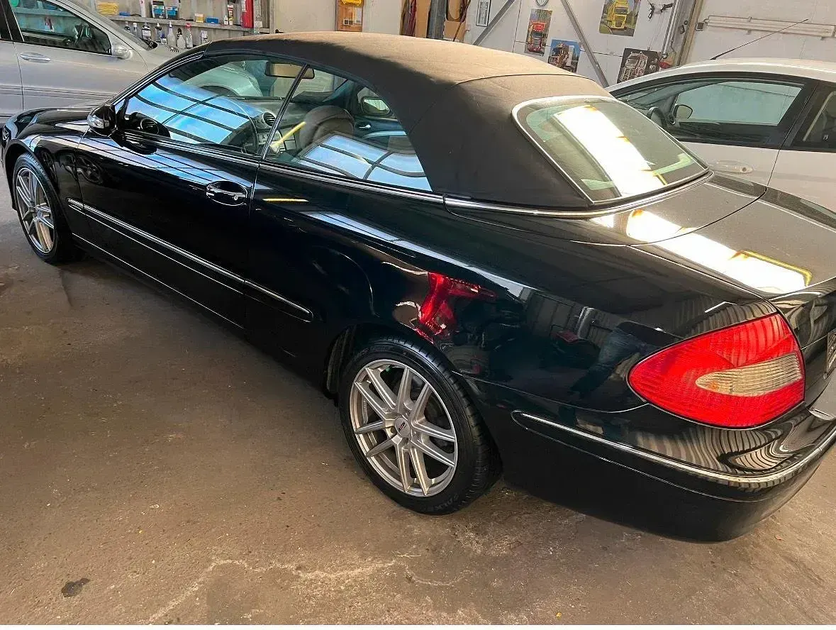 Gebraucht Mercedes CLK320 224 PS (164 kW) 2006 Schwarz Cabrio
