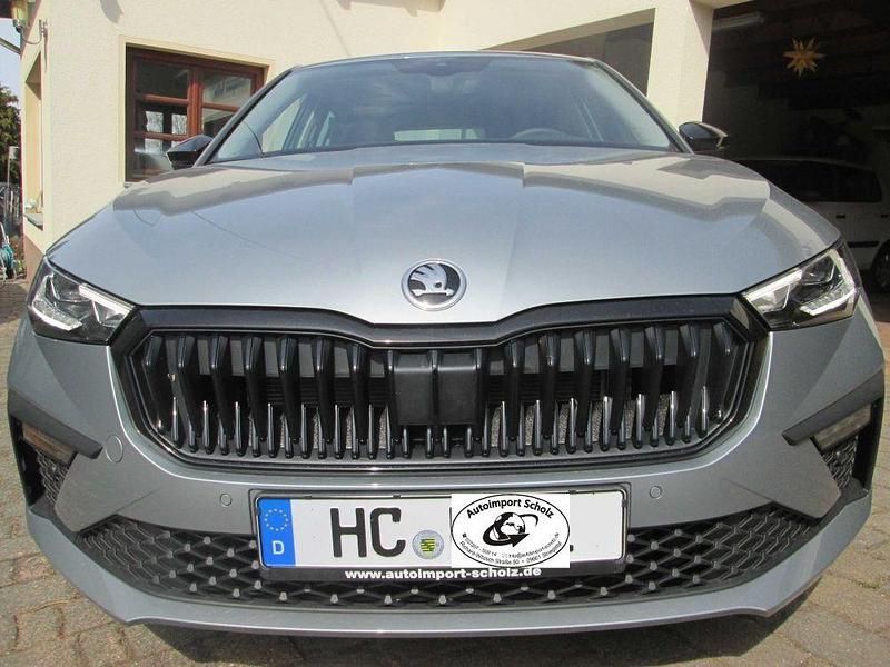 Neu Skoda Scala Dynamic 116 PS (85 kW) 2026 Silber Kleinwagen