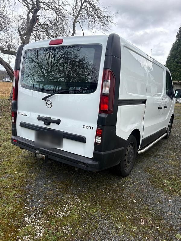 Gebraucht Opel Vivaro 2018 Weiß Van / Kleinbus