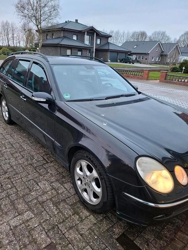 Gebraucht Mercedes E320 224 PS (164 kW) 2004 Schwarz Kombi