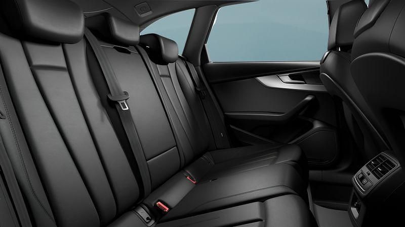 Second-hand Audi A4 204 CP (150 kW) 2021 Negru Break