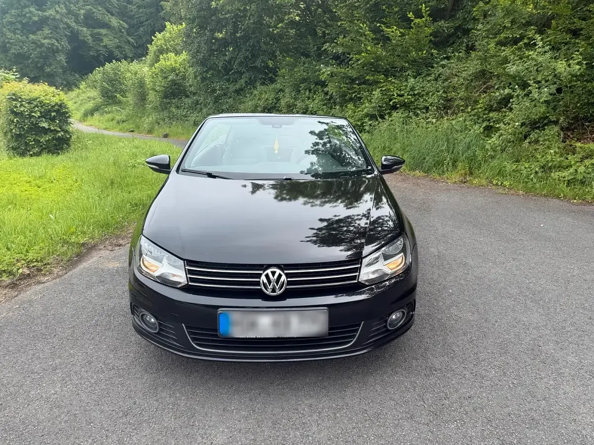Gebraucht VW Eos 122 PS (89 kW) 2011 Schwarz Cabrio