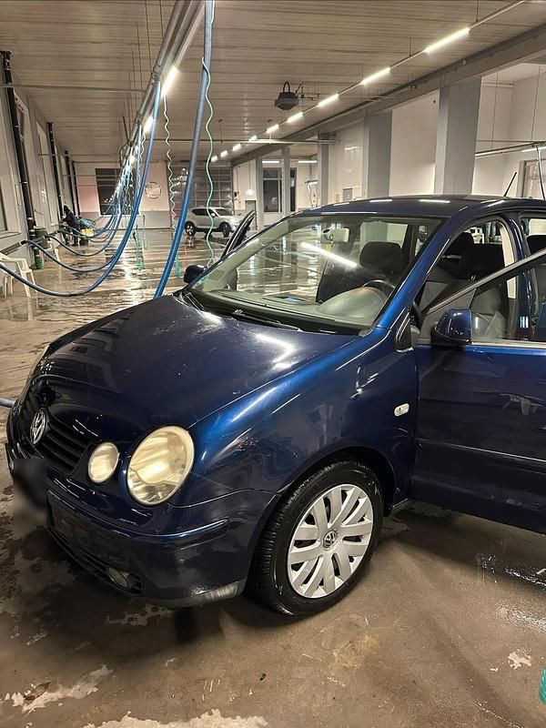 Gebraucht VW Polo Comfortline 101 PS (74 kW) 2005 Blau Kleinwagen