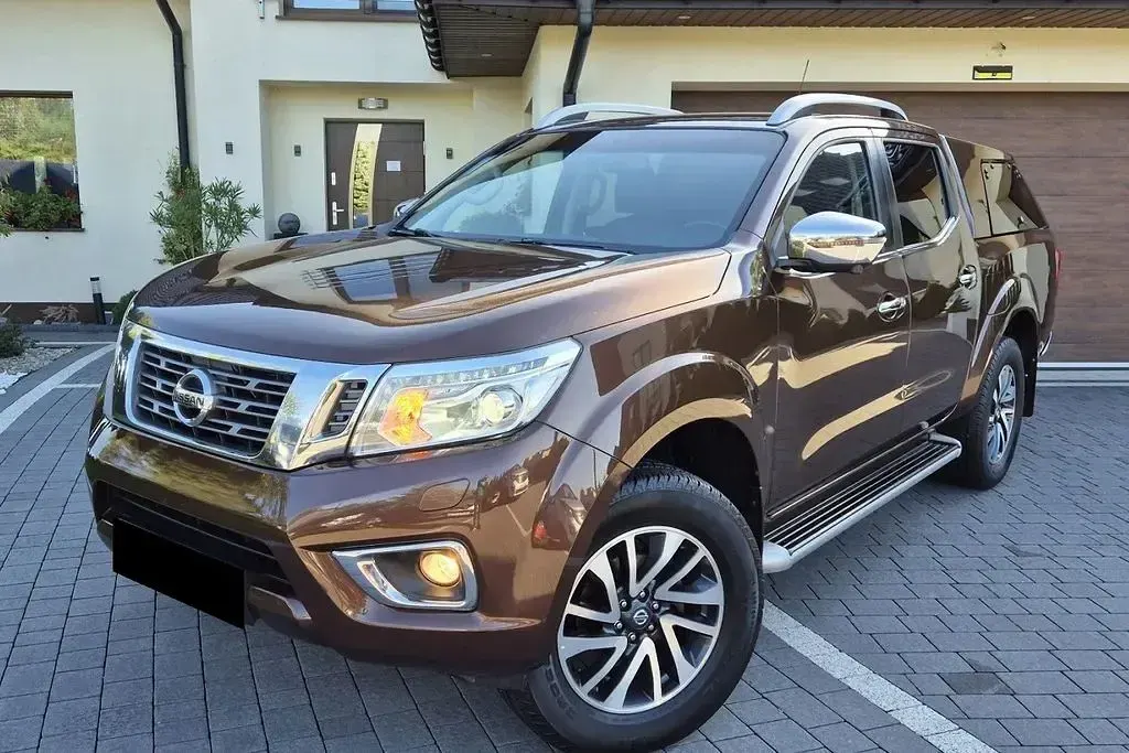 Gebraucht Nissan Navara Tekna 190 PS (139 kW) 2017 Braun Pickup