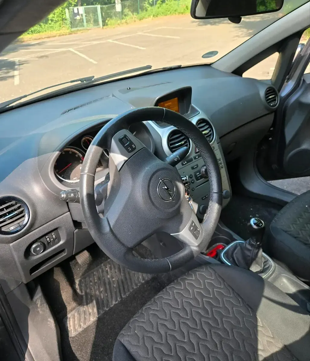 Gebraucht Opel Corsa 87 PS (63 kW) 2013 Grau Kleinwagen