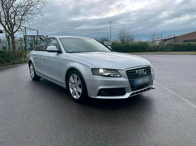 Gebraucht Audi A4 120 PS (88 kW) 2009 Silber Limousine