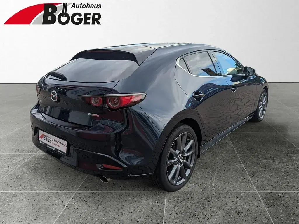 Gebraucht Mazda 3 Selection 122 PS (89 kW) 2021 Deep crystal blue Limousine