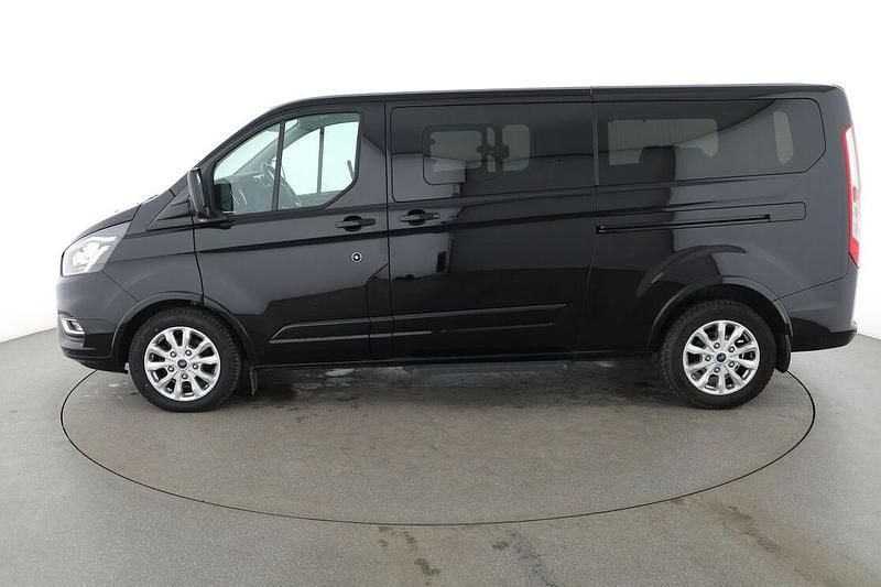 Gebraucht Ford Tourneo Trend 131 PS (96 kW) 2022 Schwarz Van / Kleinbus