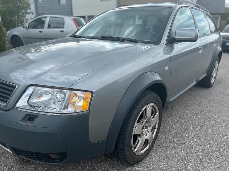 Grau Gebraucht 2001 Audi A6 Kombi | 3.999 € (Fairer Preis) - Bild 1/4