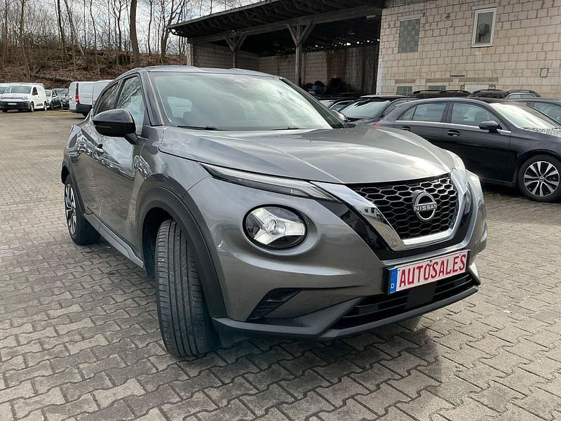 Gebraucht Nissan Juke 114 PS (83 kW) 2022 Silber SUV