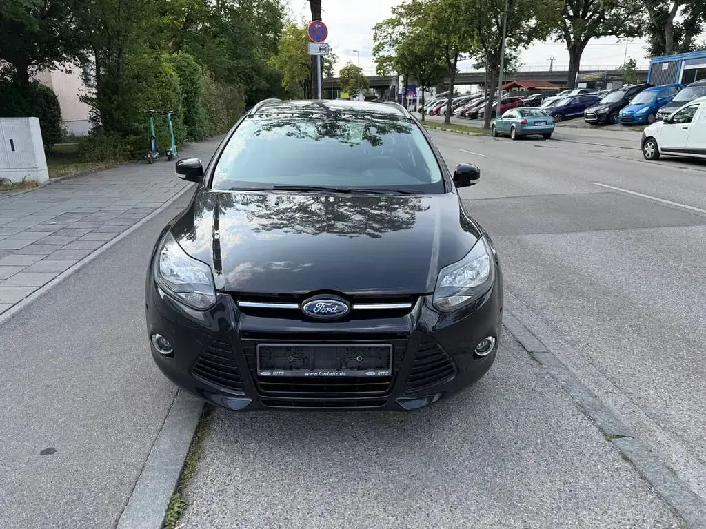 Gebraucht Ford Focus Titanium 150 PS (110 kW) 2013 Schwarz Limousine