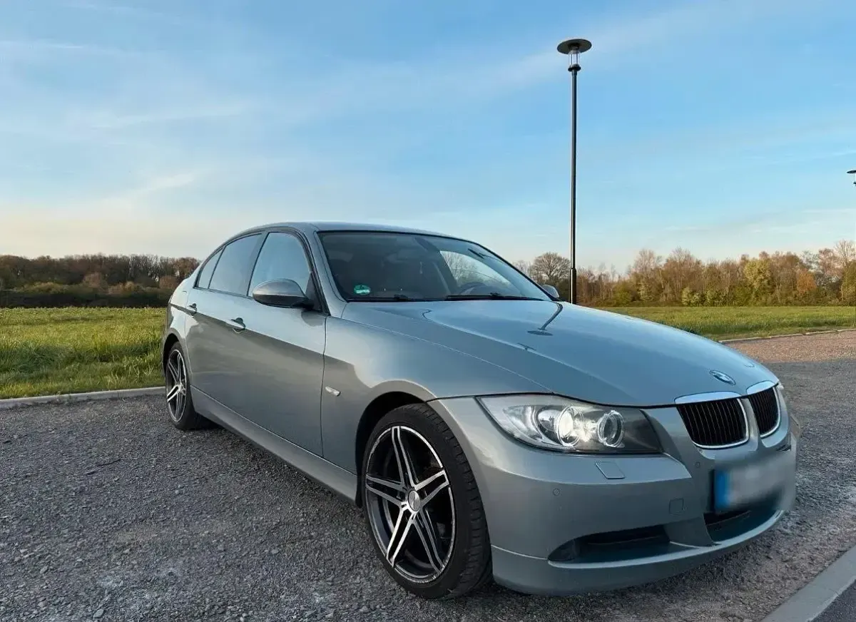 Gebraucht BMW 318 129 PS (94 kW) 2007 Limousine
