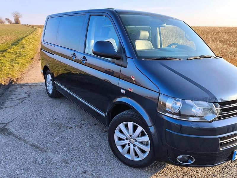 Gebraucht VW Multivan Highline 179 PS (131 kW) 2011 Van